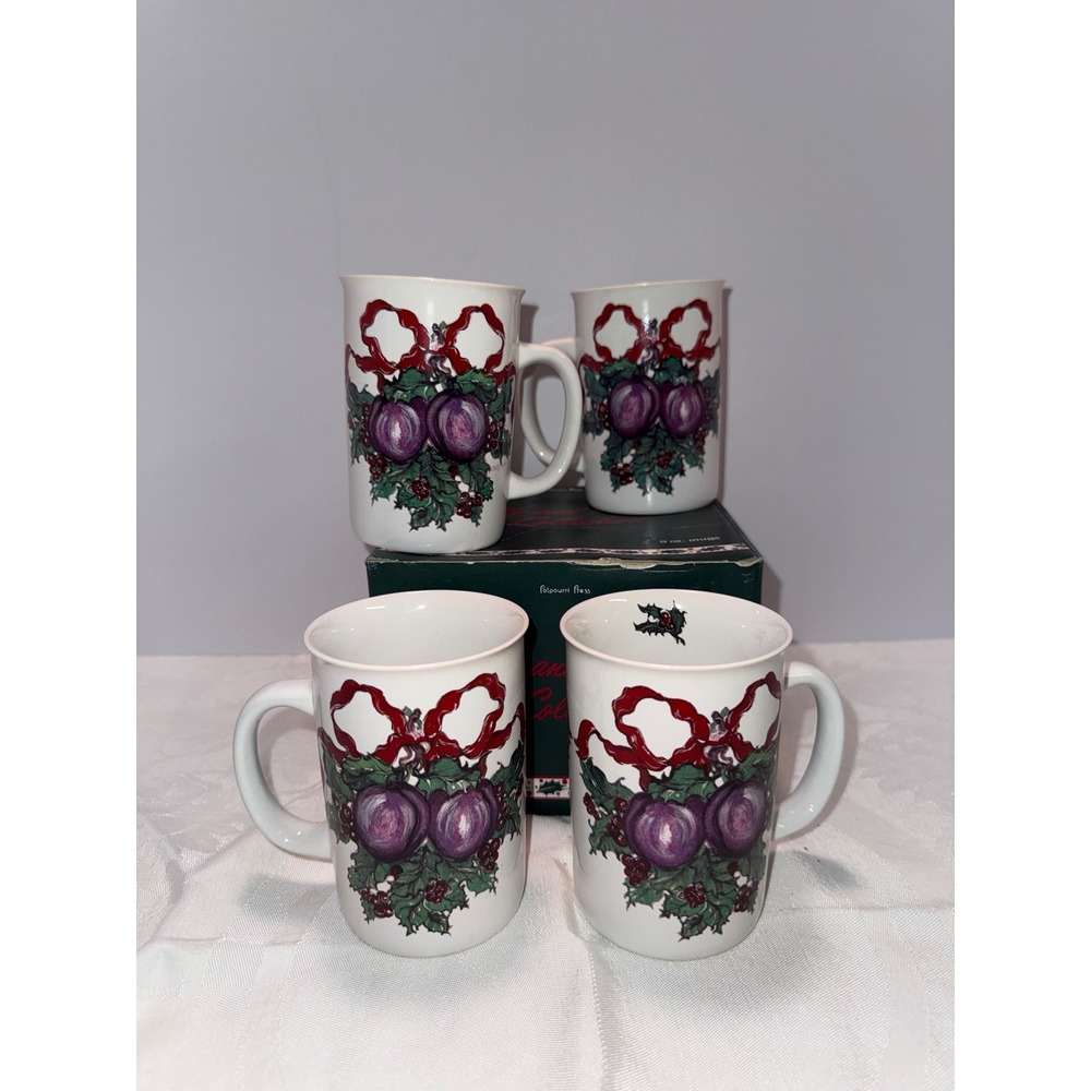 Vintage 1991 Potpourri Press Holly and Fruit Collection Mug Set of 4 Christmas